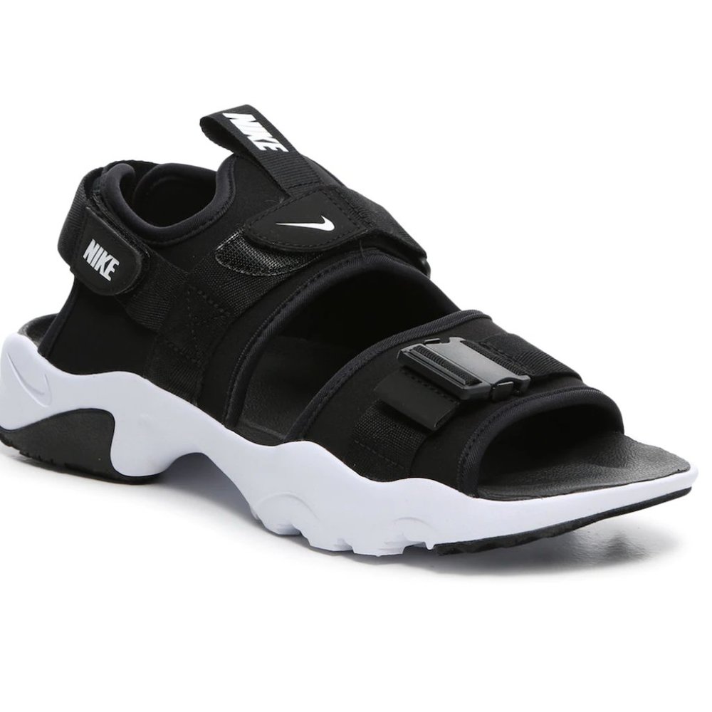 NIKE CANYON SANDAL